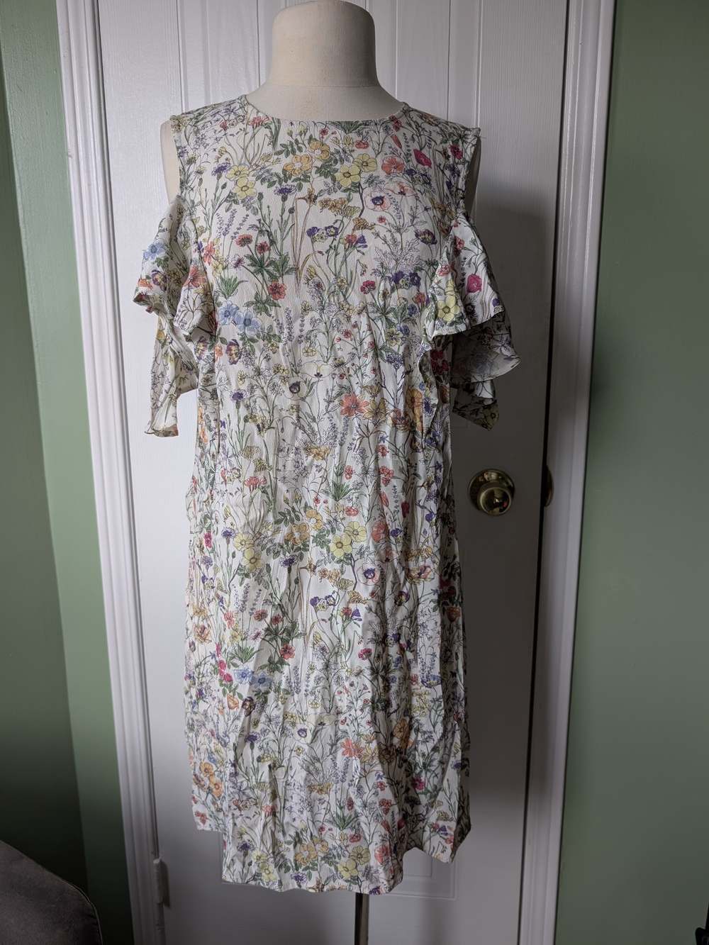 H&M Floral Ruffle-Sleeve Cold Shoulder Midi Dress - White Floral Sz 8